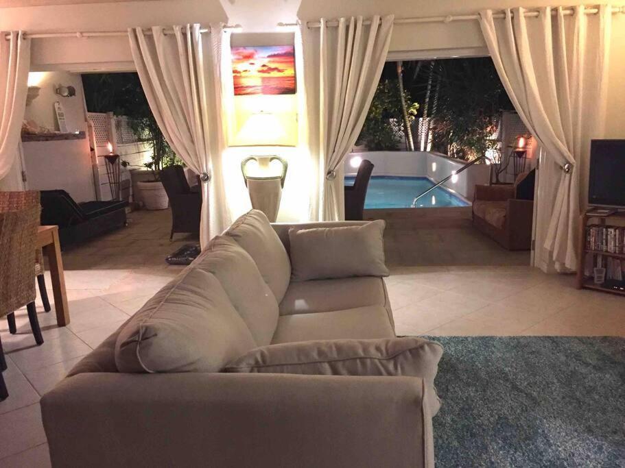 Nanpa, Luxury Family Three Bed Villa, St James West Coast, Private Pool Saint James Exterior photo